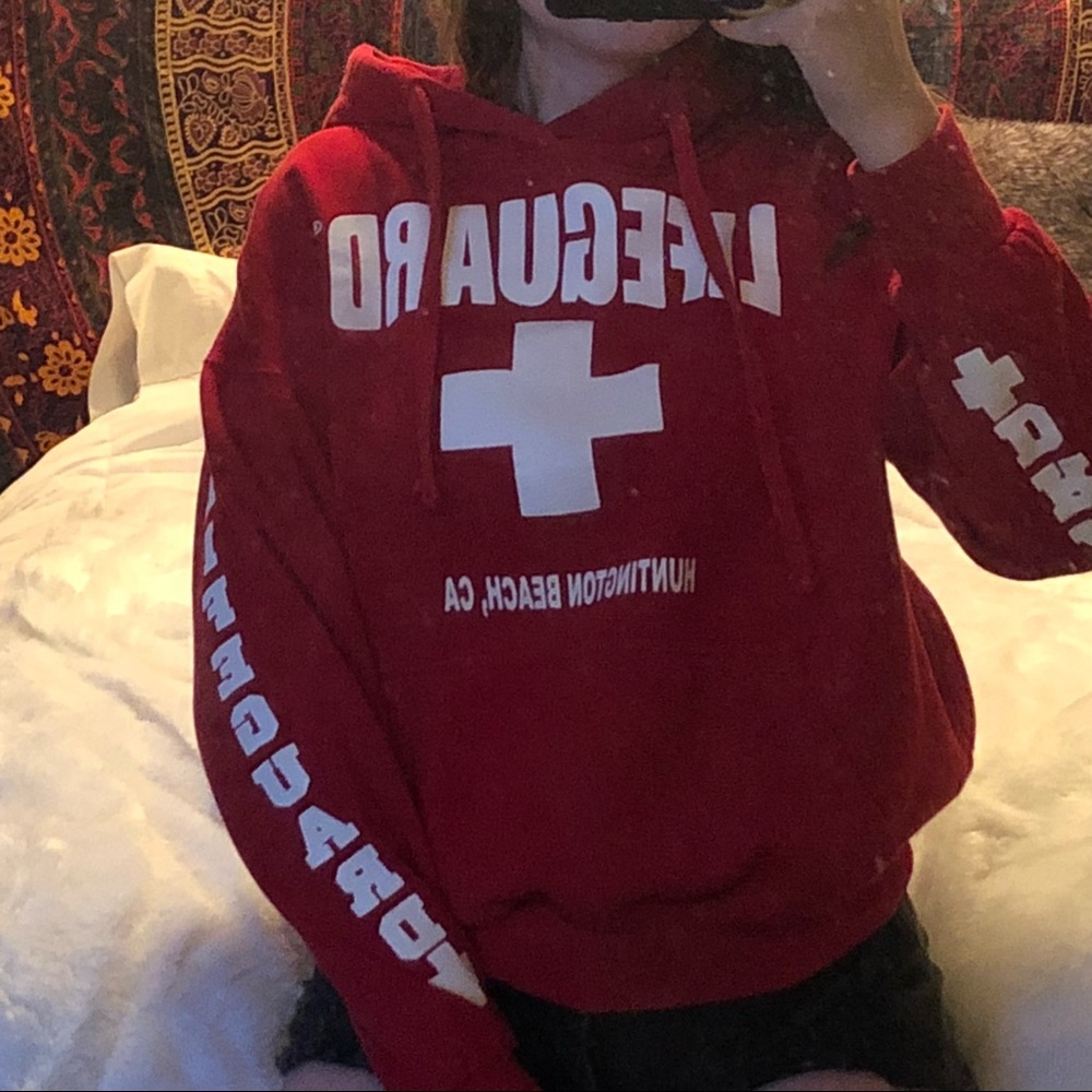 LIFEGUARD SWEATSHIRT❤️